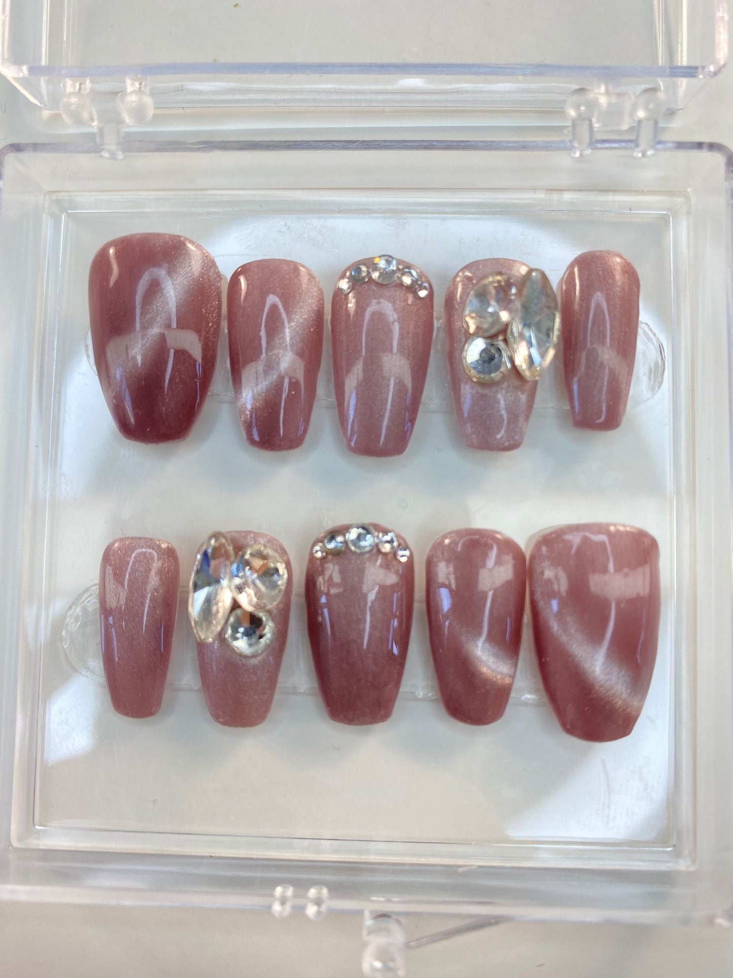 Rosé Classic Cat Eye